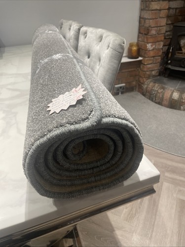 Large luxury rug thick - luxury,